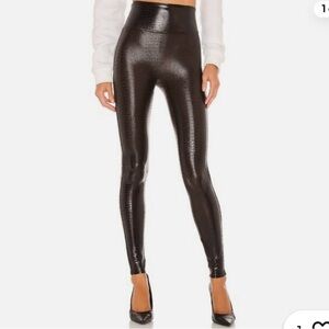 Spanx Faux Croc Slim Fir in Leggings